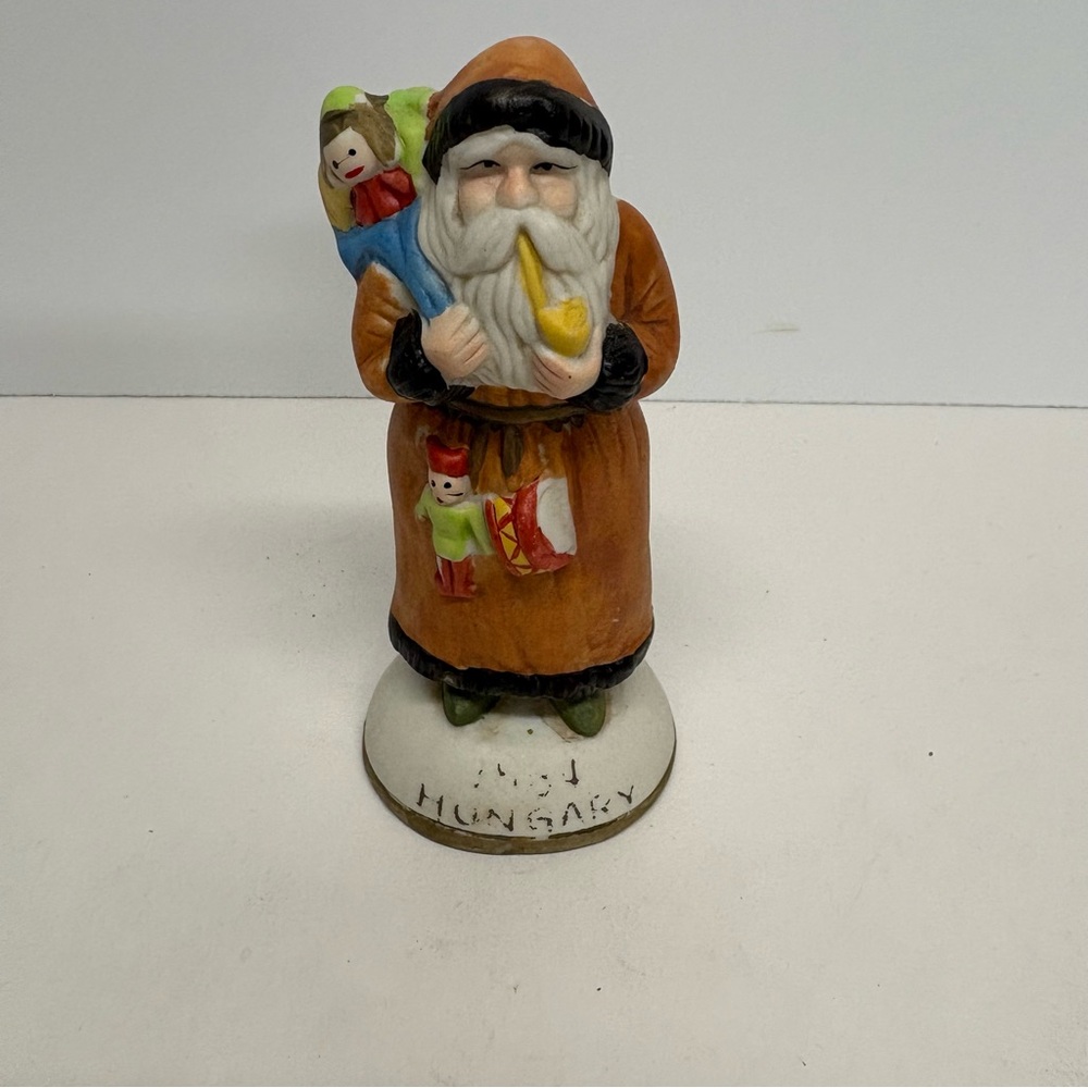 Vintage Porcelain Old World Santa Claus Figurine Hungary 1884. Christmas Decor